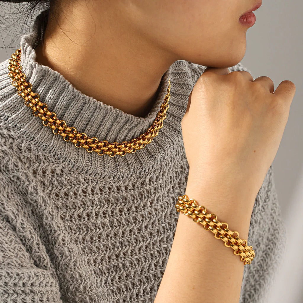 The Woven Link Necklace