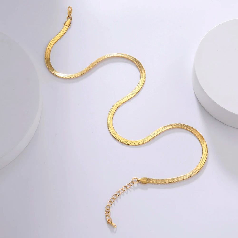 The Polished Herringbone Necklace