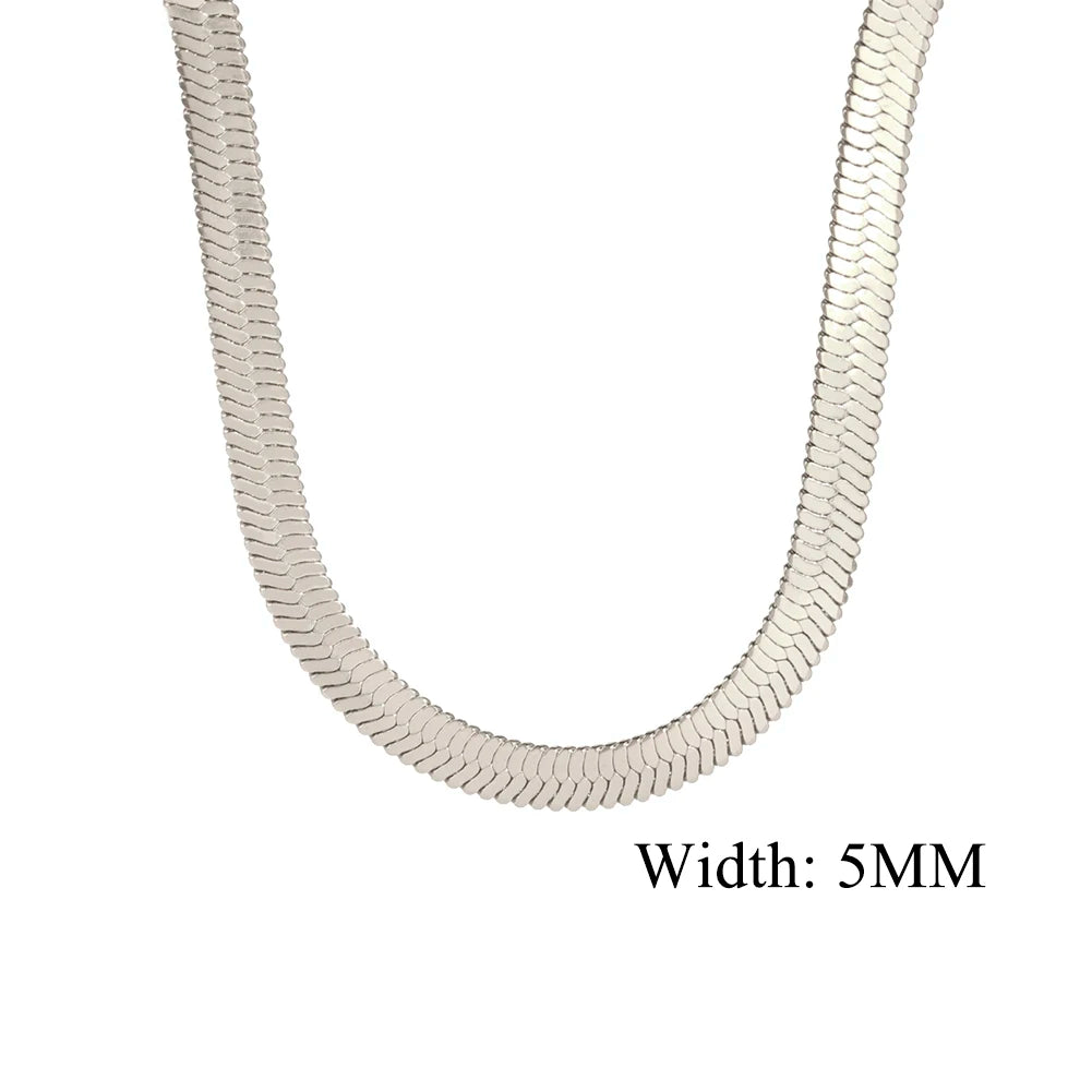 The Polished Herringbone Necklace