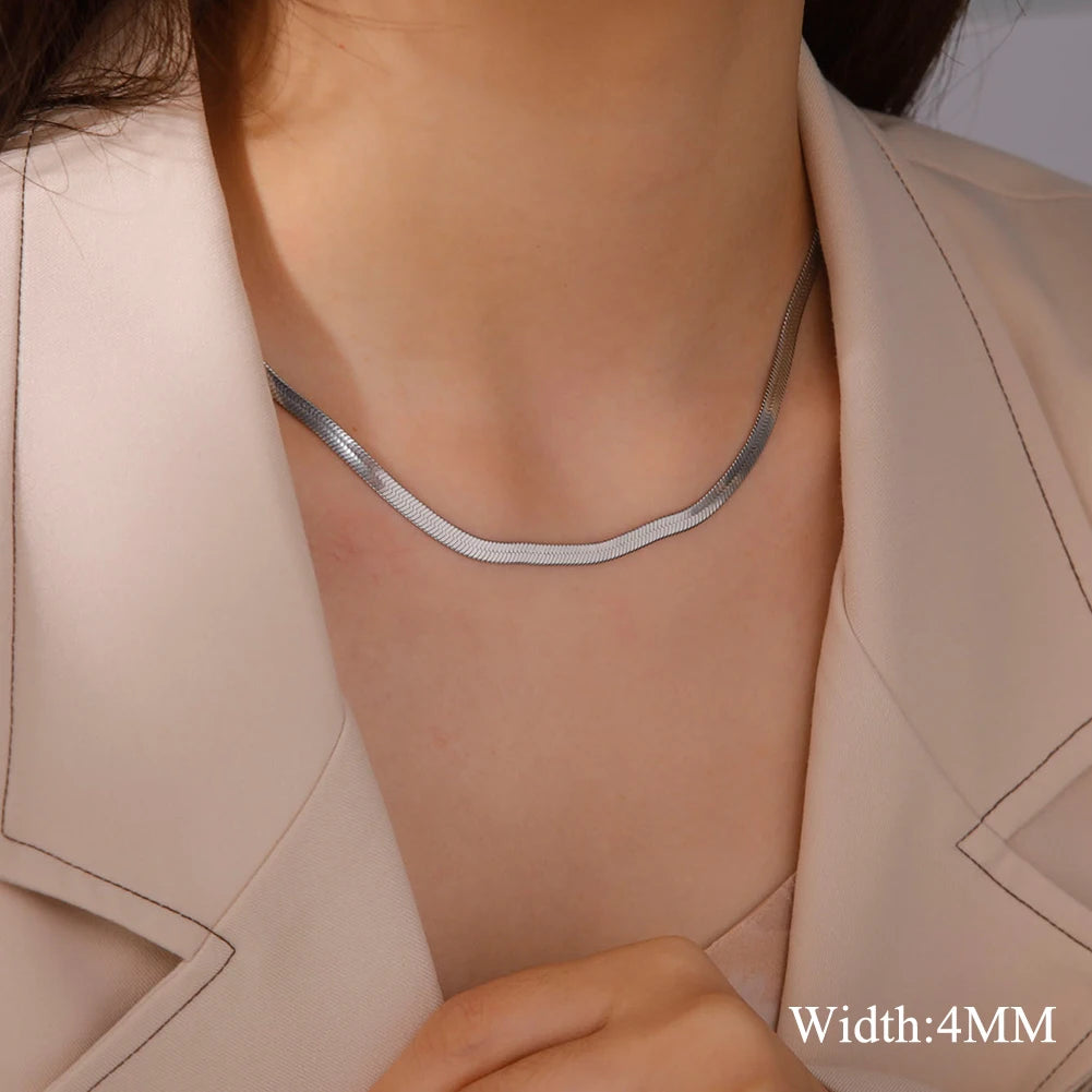 The Polished Herringbone Necklace